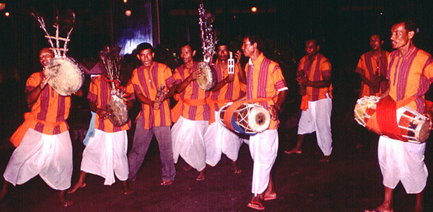 tharu-stick-dance2